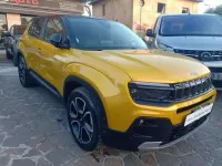 Usata Jeep Avenger 101 CV (74 kW) 2023 Oro SUV
