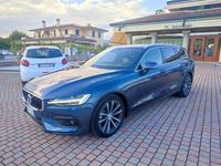 Usata Volvo V60 Business Edition 320 CV (235 kW) 2021 Blu Station wagon