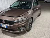 Usata Fiat Tipo 120 CV (88 kW) 2016 Marrone Berlina