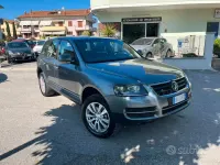 Usata VW Touareg 224 CV (164 kW) 2006 Grigio SUV