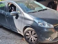 Usata Peugeot 208 68 CV (50 kW) 2013 Utilitaria