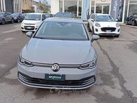 Usata VW Golf VIII Life 110 CV (80 kW) 2024 Grigio Berlina