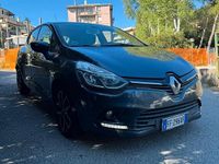 Käytetty Renault Clio IV Zen 75 HP (55 kW) 2017 Harmaa Sedan