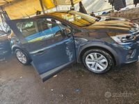 Usata Renault Captur Equilibre 101 CV (74 kW) 2023 Blu SUV