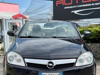 Usata Opel Tigra Sport 69 CV (50 kW) 2006 Nero Cabrio