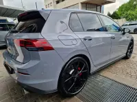 Usata VW Golf VIII GTI 245 CV (180 kW) 2024 Mondsteingrau Berlina