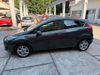Usata Ford Fiesta Titanium 75 CV (55 kW) 2016 Grigio Utilitaria