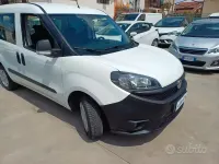 Usata Fiat Doblò 95 CV (69 kW) 2021 Bianco Monovolume