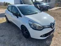 Usata Renault Clio IV 73 CV (53 kW) 2014 Bianco Berlina