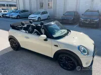 Begagnad Mini Cooper Cabriolet Hype 136 HK (100 kW) 2020 Beige Cab