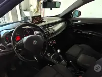 Usata Alfa Romeo Giulietta Distinctive 170 CV (125 kW) 2010 Bluazzurro Utilitaria