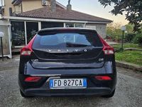 Usata Volvo V40 Momentum 120 CV (88 kW) 2017 Berlina