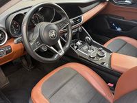 Usata Alfa Romeo Giulia Business 150 CV (110 kW) 2017 Blu/azzurro Berlina