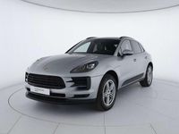 Usata Porsche Macan 245 CV (180 kW) 2021 Argento dolomite metallizzato SUV