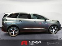 Usata Peugeot 5008 Allure 131 CV (96 kW) 2024 Grigio SUV