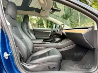 Usata Tesla Model 3 RWD 88 kW (120 CV) 2023 Bluazzurro Berlina
