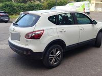 Usata Nissan Qashqai Acenta 131 CV (96 kW) 2011 Bianco SUV