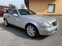 Usata Mercedes SLK200 192 CV (141 kW) 1999 Argento Cabrio