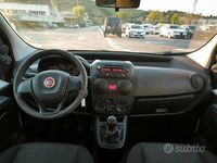 Begagnad Fiat Qubo Easy 80 HK (58 kW) 2017 Vit Minibuss