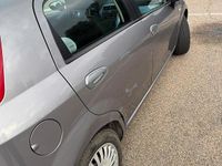 Usata Fiat Grande Punto 75 CV (55 kW) 2006 Utilitaria