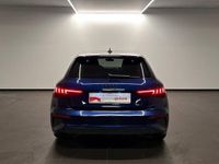 Usata Audi A3 Ambiente 150 CV (110 kW) 2023 Blu navarra metallizzato Berlina