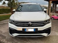 Usata VW Tiguan R-line 150 CV (110 kW) 2023 Bianco SUV