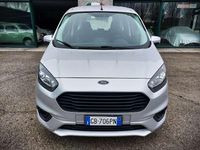 Usata Ford Tourneo Courier 101 CV (74 kW) 2020 Argento Monovolume