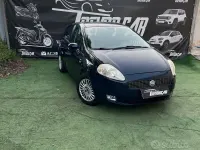 Usata Fiat Grande Punto Active 65 CV (47 kW) 2007 Bluazzurro Utilitaria