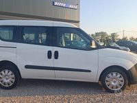 Usata Opel Combo 120 CV (88 kW) 2016 Bianco Monovolume