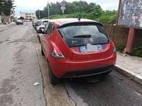 Usata Lancia Ypsilon Silver 69 CV (50 kW) 2023 Rosso Utilitaria