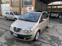 Usata Lancia Musa 95 CV (69 kW) 2006 Oro Monovolume