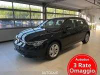 Usata VW Golf VIII Life 116 CV (85 kW) 2024 Grigio Berlina