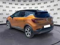 Usata Renault Captur RS Line 143 CV (105 kW) 2022 Arancione SUV