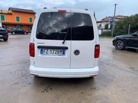 Usata VW Caddy Trendline 122 CV (89 kW) 2019 Giallo pastello Monovolume