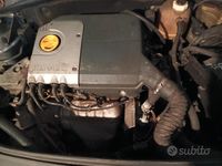 Usata Renault Clio II 75 CV (55 kW) 1998 Utilitaria