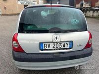 Usata Renault Clio II Expression 98 CV (72 kW) 2001 Grigio Berlina