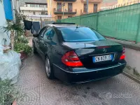 Usata Mercedes E320 Avantgarde 204 CV (150 kW) 2004 Nero Berlina