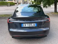 Usata Tesla Model 3 Long Range AWD 366 kW (498 CV) 2024 Grigio Berlina