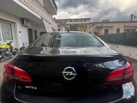 Usata Opel Astra 136 CV (100 kW) 2014 Nero Berlina
