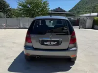 Usata Mercedes A180 Avantgarde 109 CV (80 kW) 2008 Grigio Berlina