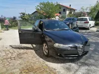 Usata Alfa Romeo 147 105 CV (77 kW) 2008 Nero Utilitaria