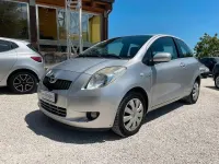 Usata Toyota Yaris 90 CV (66 kW) 2008 Grigio Utilitaria