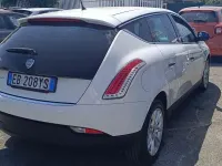 Usata Lancia Delta 120 CV (88 kW) 2010 Bianco Utilitaria