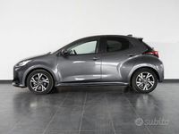 Usata Toyota Yaris Hybrid Trend 115 CV (84 kW) 2024 Grigio Berlina