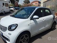 Begagnad Smart ForFour 2018 Vit Halvkombi