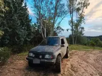Usata Suzuki Vitara 75 CV (55 kW) 1990 Nero SUV