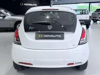 Usata Lancia Ypsilon Platinum 69 CV (50 kW) 2017 Bianco Utilitaria