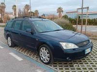 Usata Ford Mondeo 130 CV (95 kW) 2002 Blu Station wagon