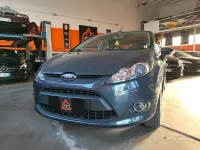 Gebraucht Ford Fiesta Titanium 60 PS (44 kW) 2012 Grau Limousine