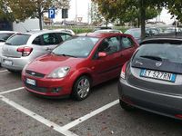 Usata Ford Fiesta Ghia 75 CV (55 kW) 2005 Utilitaria
